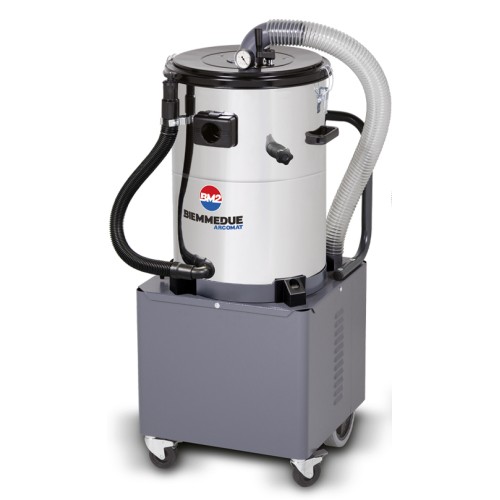 Aspirateur industriel compact eau et poussières QT30