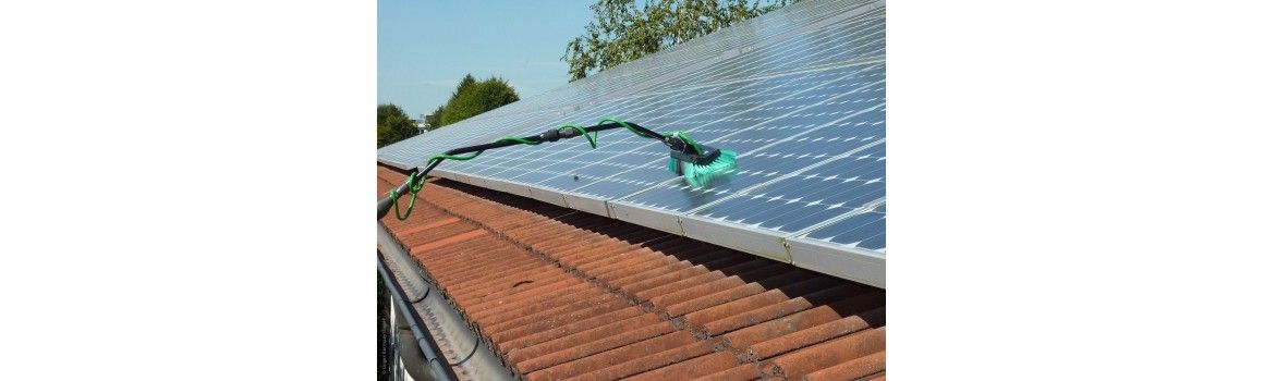 Quels sont les outils pour entretenir les panneaux solaires ?