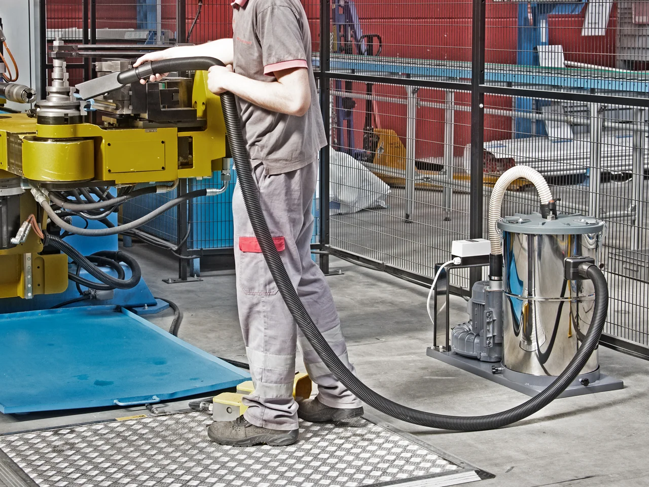 TH aspirateur fixe industriel poussiere