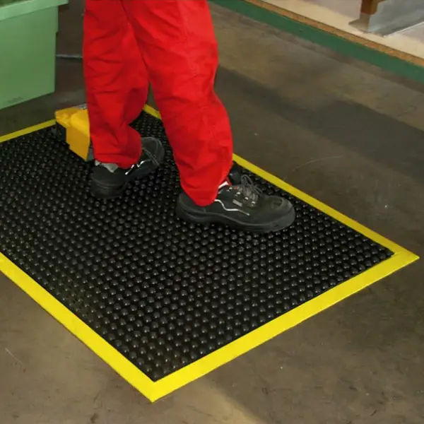 Tapis anti fatigue de sécurité pour industrie et atelier MBY83PR6090