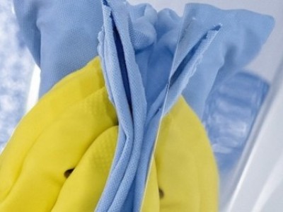 Les 4 meilleurs chiffons en microfibre pour nettoyer une vitre
